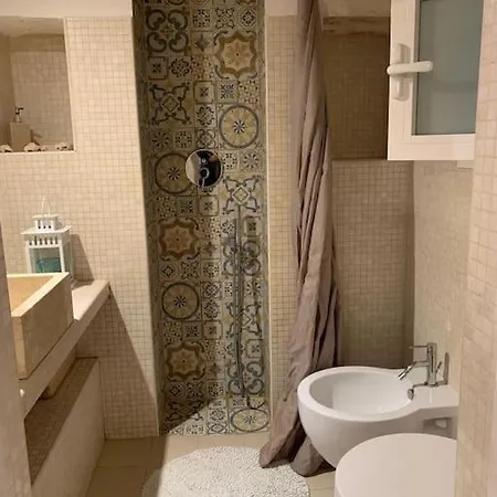 Casina Mimmo, Vista Mare, Centro Storico بيت للعطل أوستوني