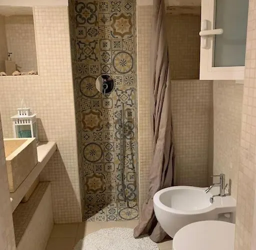 Casina Mimmo, Vista Mare, Centro Storico 別荘 オストゥーニ